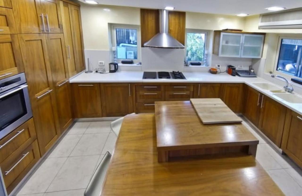 Villa Family Eilat With Heated Pool 외부 사진