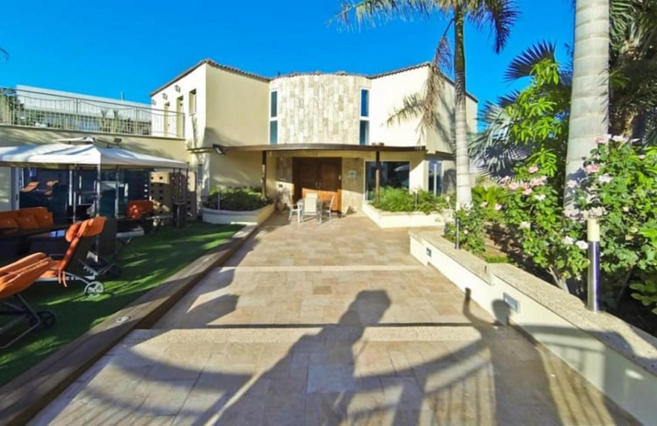 Villa Family Eilat With Heated Pool 외부 사진
