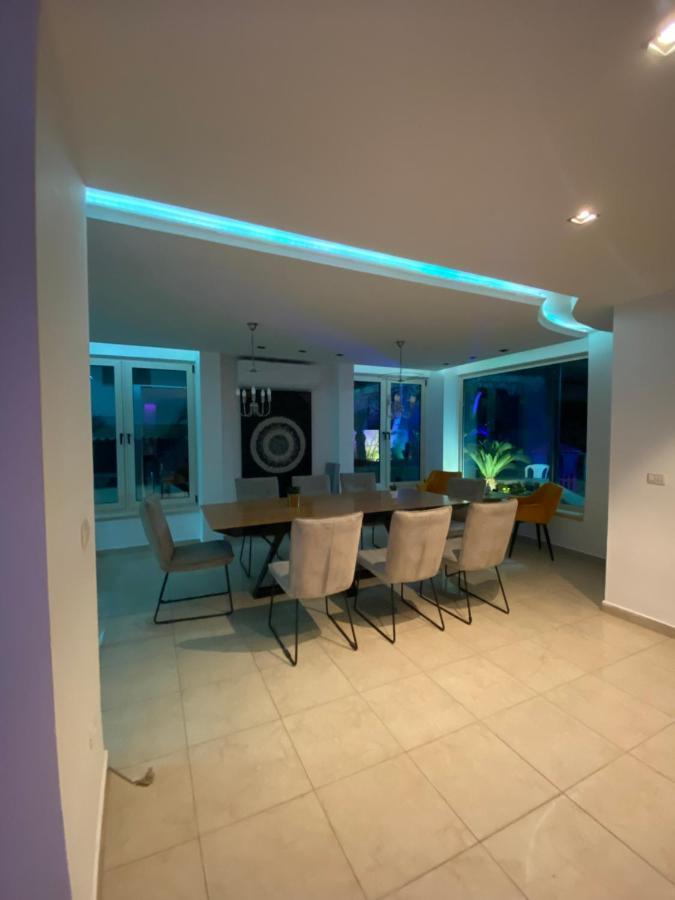 Villa Family Eilat With Heated Pool 외부 사진
